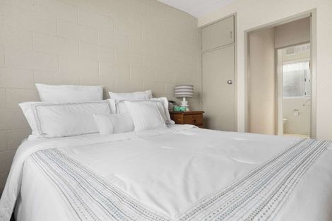 Photo of property in 2/100 River Road, Hamilton East, Hamilton, 3216