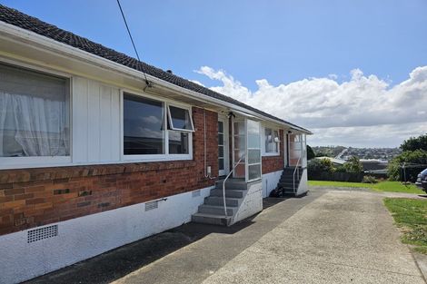 Photo of property in 2/2 Archibald Road, Kelston, Auckland, 0602