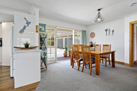 Photo of property in 16 Cowley Drive, Leamington, Cambridge, 3432