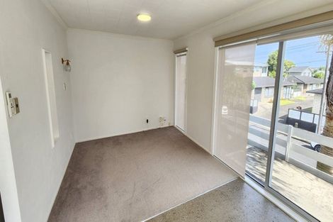 Photo of property in 1/246 Courtenay Street, Strandon, New Plymouth, 4312