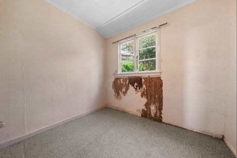 Photo of property in 159 Tukapa Street, Westown, New Plymouth, 4310