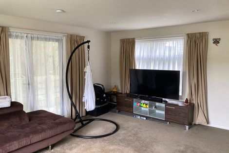 Photo of property in 18a Franklyn Road, Tawa, Wellington, 5028