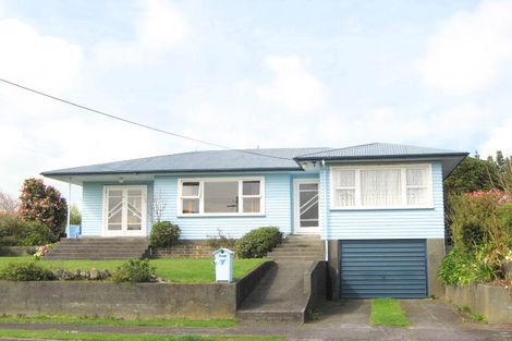 Photo of property in 7 George Street, Waitara, 4320