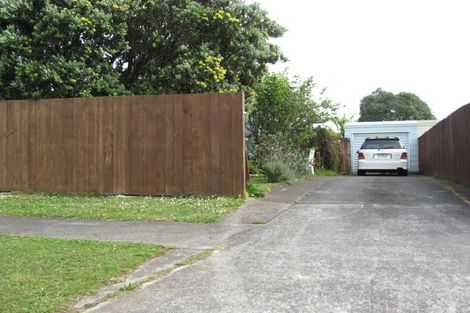 Photo of property in 35 Court Town Close, Mangere, Auckland, 2022