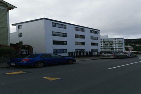 Photo of property in 8/52 Russell Terrace, Berhampore, Wellington, 6023