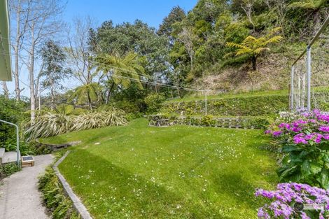 Photo of property in 107 Tirohanga Road, Tirohanga, Lower Hutt, 5010