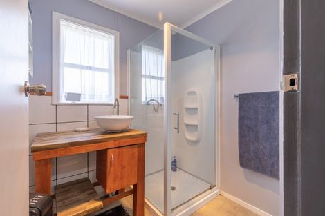 Photo of property in 20 Blake Street, Porangahau, 4293