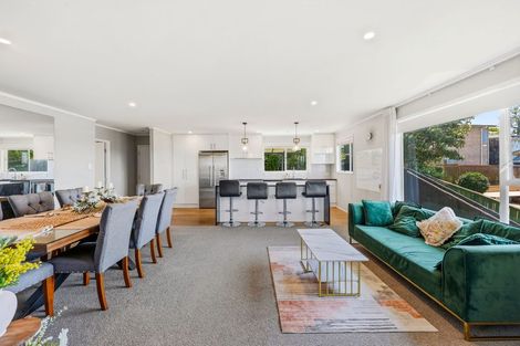 Photo of property in 54 Chorley Avenue, Massey, Auckland, 0614