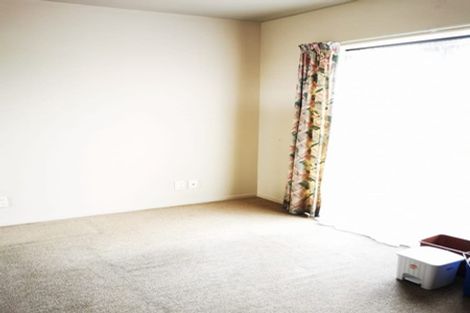 Photo of property in 2b/8 Crown Lynn Place, New Lynn, Auckland, 0600