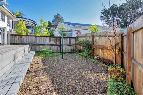 Photo of property in 7 Spence Road, Henderson, Auckland, 0612