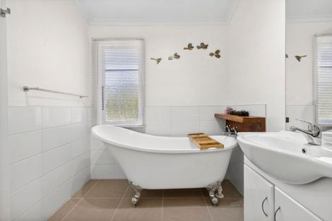 Photo of property in 5 Stock Road, Murchison, 7007