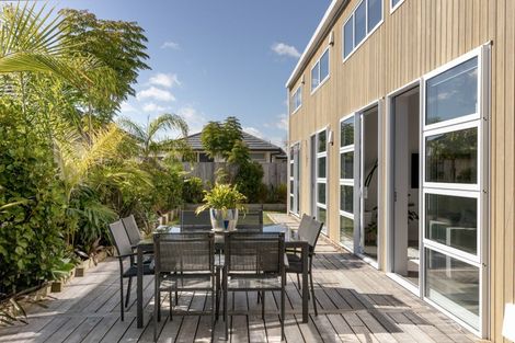 Photo of property in 117 Coast Boulevard, Papamoa Beach, Papamoa, 3118