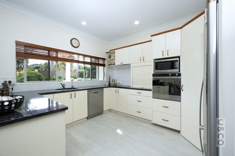 Photo of property in 41 Sunny Crescent, Huapai, Kumeu, 0810