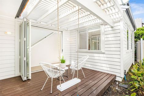 Photo of property in 17 Station Street, Hobsonville, Auckland, 0616