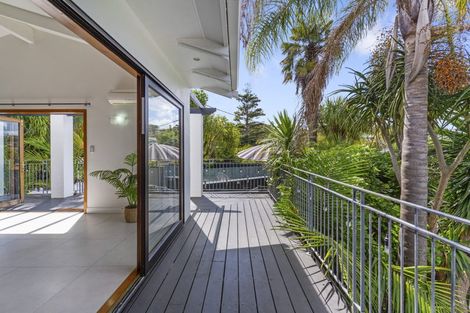 Photo of property in 55 Seaton Road, Murrays Bay, Auckland, 0630