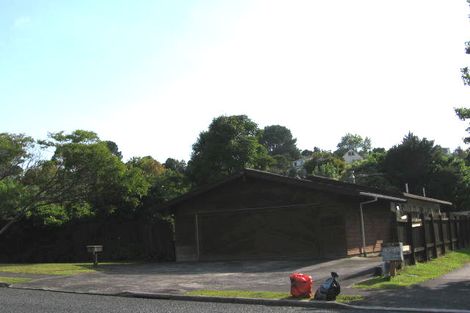 Photo of property in 65 John Downs Drive, Browns Bay, Auckland, 0630