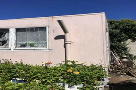 Photo of property in 74 Hargest Crescent, Saint Clair, Dunedin, 9012