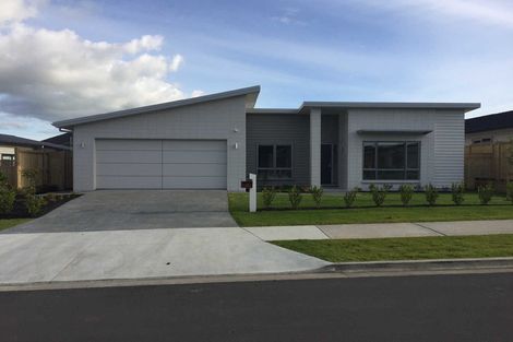 Photo of property in 12 Kaimanawa Road, Karaka, Papakura, 2113