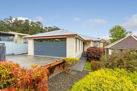 Photo of property in 94 Manuka Street, Stokes Valley, Lower Hutt, 5019