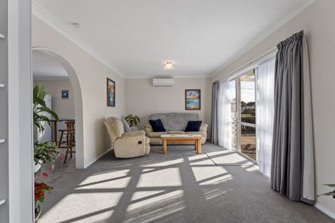 Photo of property in 12 Saint Annes Street, Levin, 5510