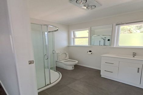 Photo of property in 107 Parkvale Road, Karori, Wellington, 6012