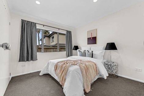 Photo of property in 125 Wayne Francis Drive, Flat Bush, Auckland, 2016