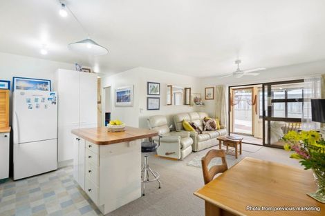 Photo of property in 4 Brian Crescent, Stanmore Bay, Whangaparaoa, 0932