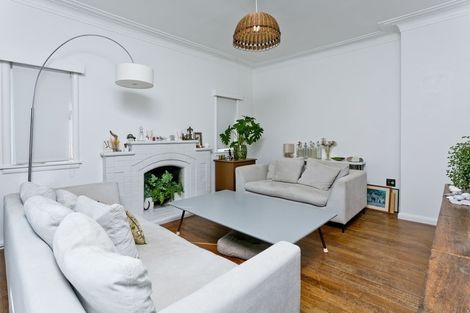 Photo of property in 12 Wairoa Road, Narrow Neck, Auckland, 0624