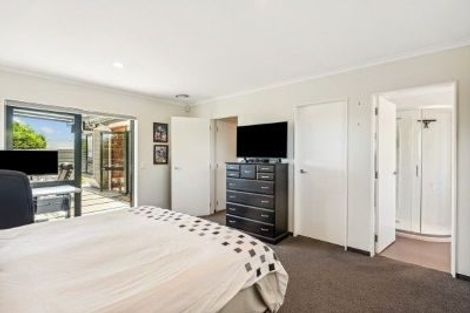 Photo of property in 125 Realm Drive, Paraparaumu, 5032