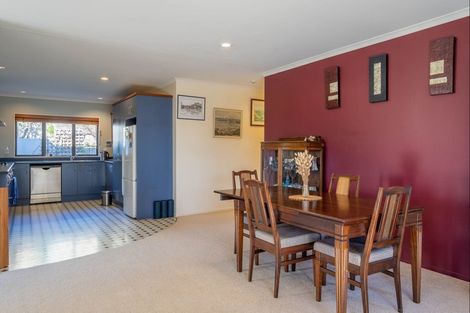 Photo of property in 18 Barrett Drive, Waikanae Beach, Waikanae, 5036