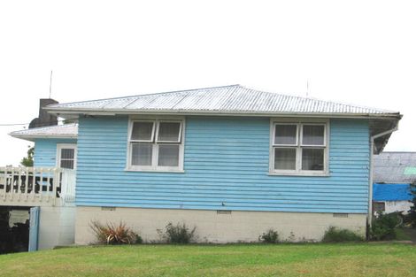 Photo of property in 9 Geordie Street, Henderson, Auckland, 0612