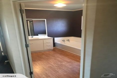 Photo of property in 52a Rototuna Road, Rototuna, Hamilton, 3210