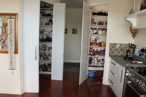 Photo of property in 113 Park Street, Winton, 9720