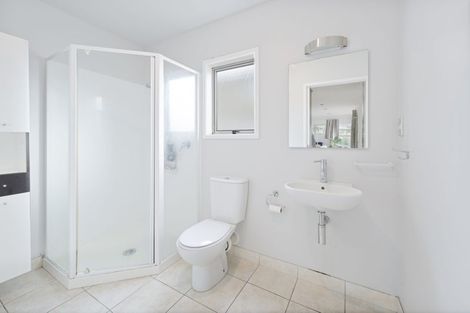 Photo of property in 8 Roy Maloney Drive, Henderson, Auckland, 0612