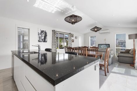 Photo of property in 16 O'sullivan Drive, Matamata, 3400