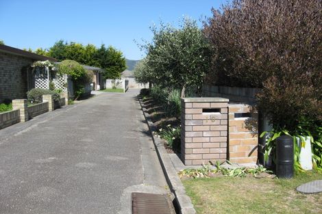 Photo of property in 16 College Drive, Paraparaumu, 5032