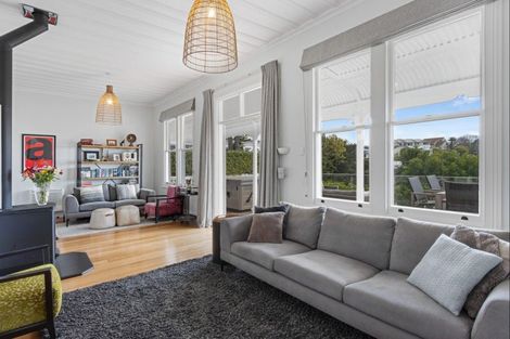 Photo of property in 11 Colenso Avenue, Hospital Hill, Napier, 4110