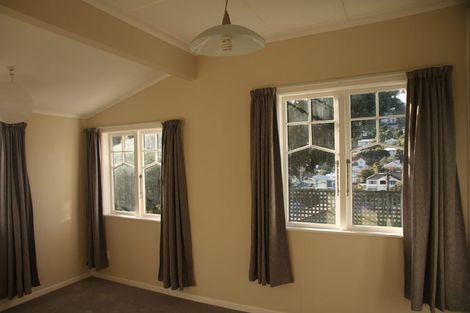 Photo of property in 6 Waikato Street, Island Bay, Wellington, 6023