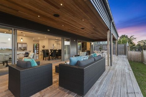 Photo of property in 251a Golf Road, Titirangi, Auckland, 0604