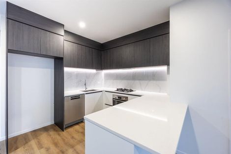 Photo of property in 51 Whare Kauri Road, Papakura, 2110