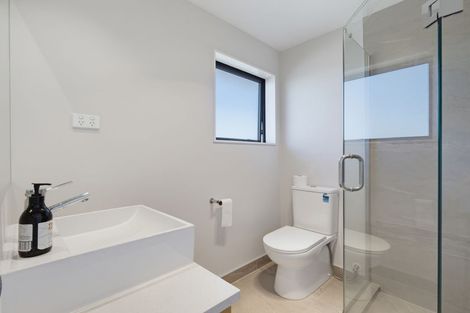 Photo of property in 33a St James Avenue, Helensville, 0800