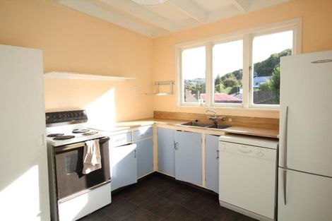 Photo of property in 25 Shortland Street, Caversham, Dunedin, 9011