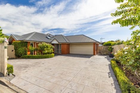 Photo of property in 19 Blighs Road, Strowan, Christchurch, 8052