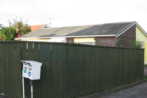 Photo of property in 1/159 Te Atatu Road, Te Atatu South, Auckland, 0610