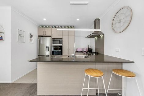 Photo of property in 25 Kapowai Boulevard, Takanini, 2112