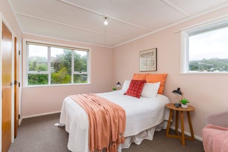 Photo of property in 15 Mckillop Street, Ranui, Porirua, 5024
