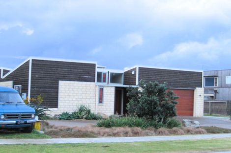 Photo of property in 31 Taumata Road, Omaha, 0986