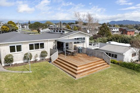 Photo of property in 41 Discovery Place, Marfell, New Plymouth, 4310