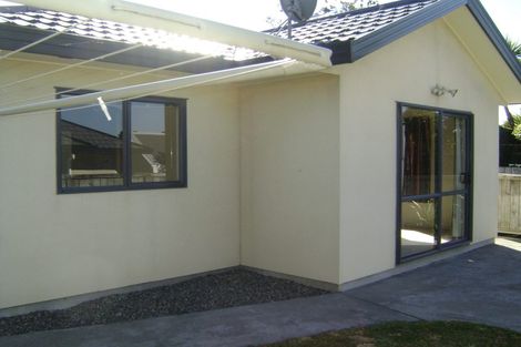 Photo of property in 1b Pollen Street, Johnsonville, Wellington, 6037