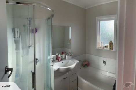 Photo of property in 83 Old Onerahi Road, Onerahi, Whangarei, 0110